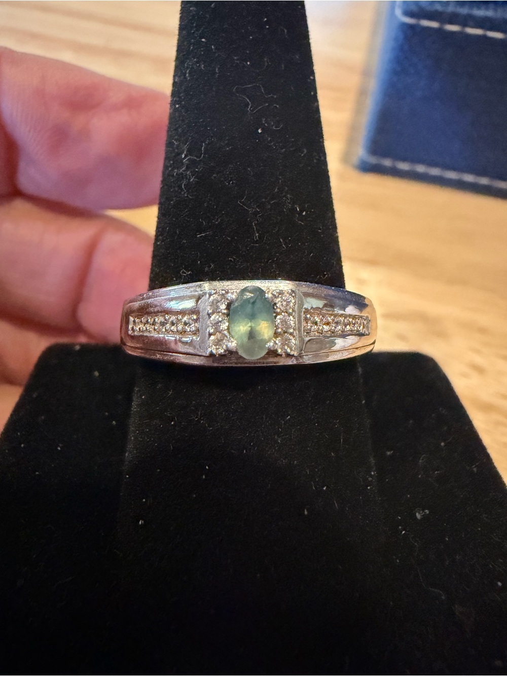 Sterling Silver Green Emerald Accent Ring with Pavé Diamonds